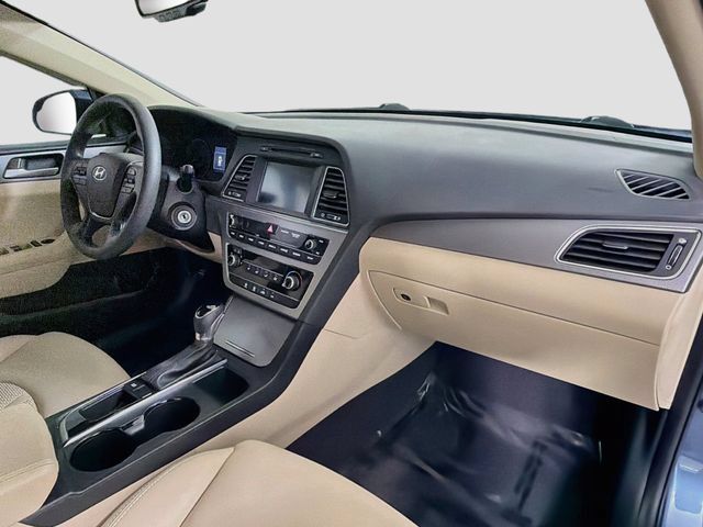 Used 2017 Hyundai Sonata SE FWD image 25