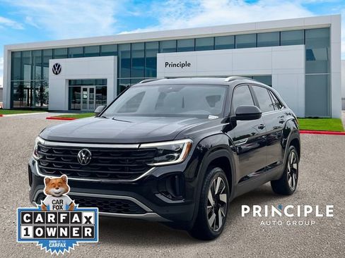 Certified 2024 Volkswagen Atlas Cross Sport SE FWD image 1