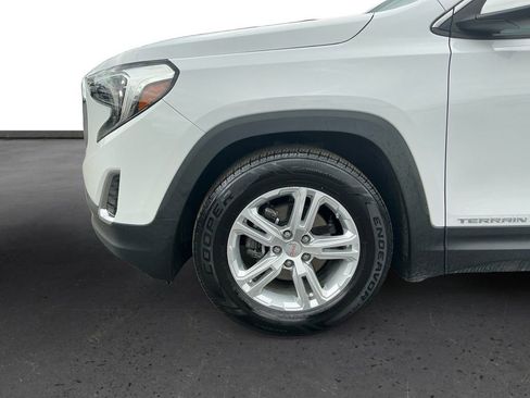 Used 2018 GMC Terrain SLE w/ Driver Convenience Package image 13