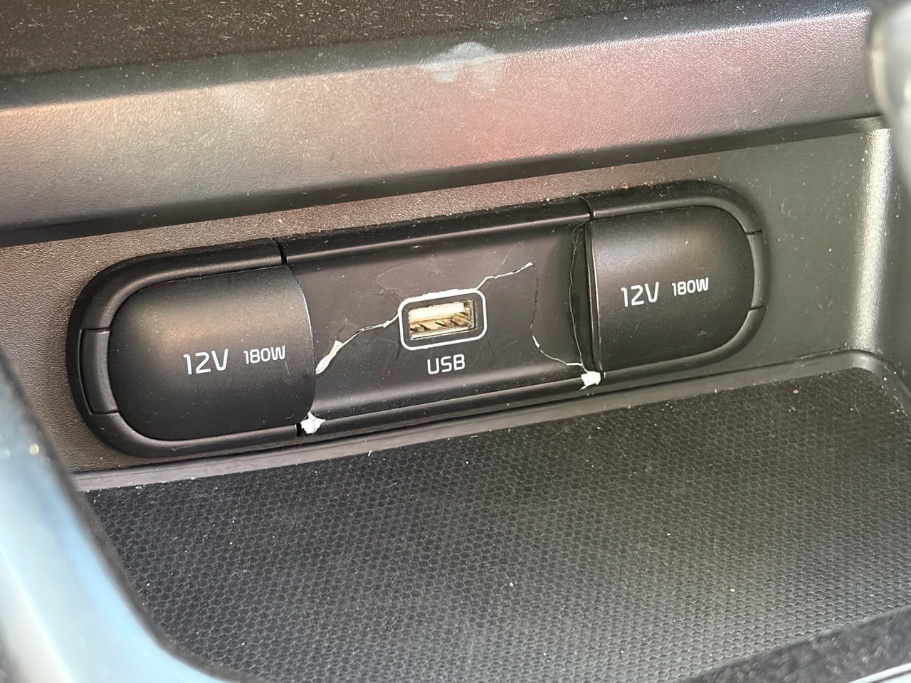 Used 2022 Kia Soul LX w/ Technology Package FWD image 9