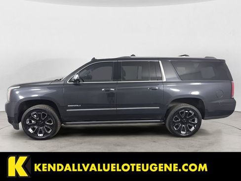 Used 2020 GMC Yukon XL Denali w/ Denali Ultimate Package AWD/4WD image 2
