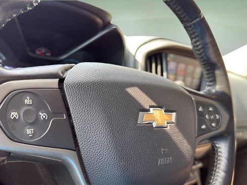 Used 2018 Chevrolet Colorado Z71 image 28