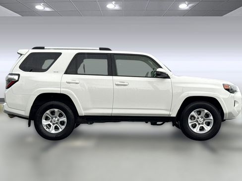 Used 2024 Toyota 4Runner SR5 image 7