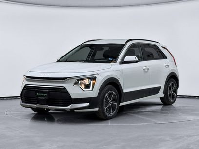 Used 2023 Kia Niro EX w/ EX Cold Weather Package