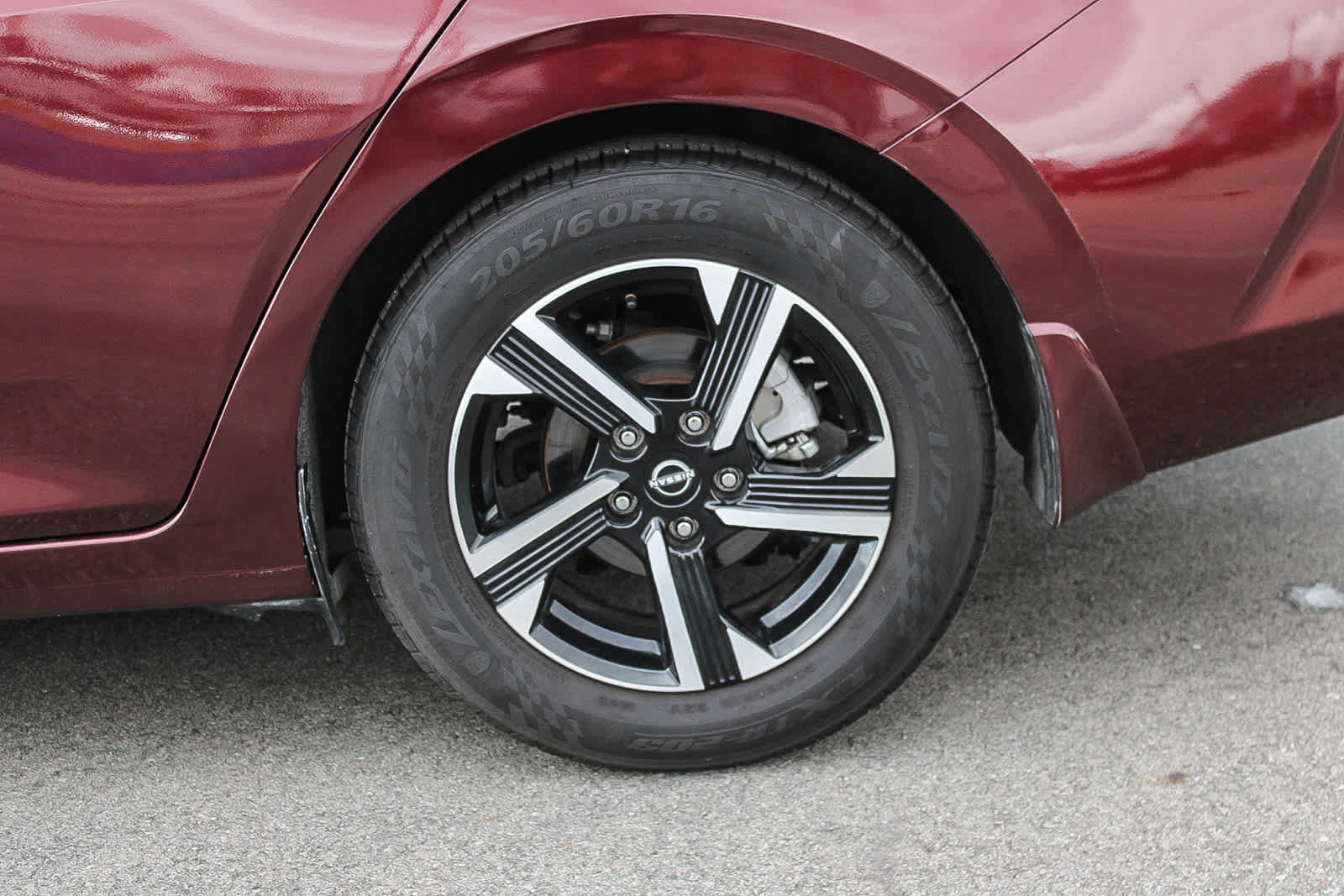 Used 2025 Nissan Sentra SV FWD image 8