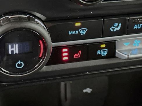 Used 2023 Ford Bronco Badlands image 21