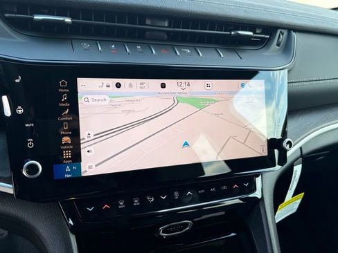 New 2026 Jeep Grand Cherokee Limited w/ Limited Altitude Package AWD/4WD image 3