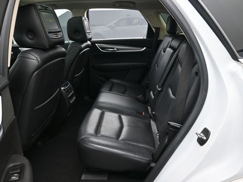 Used 2018 Cadillac XT5 Luxury w/ LPO, Sport Package image 26