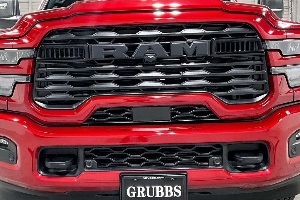 New 2026 RAM 3500 Big Horn AWD/4WD image 29