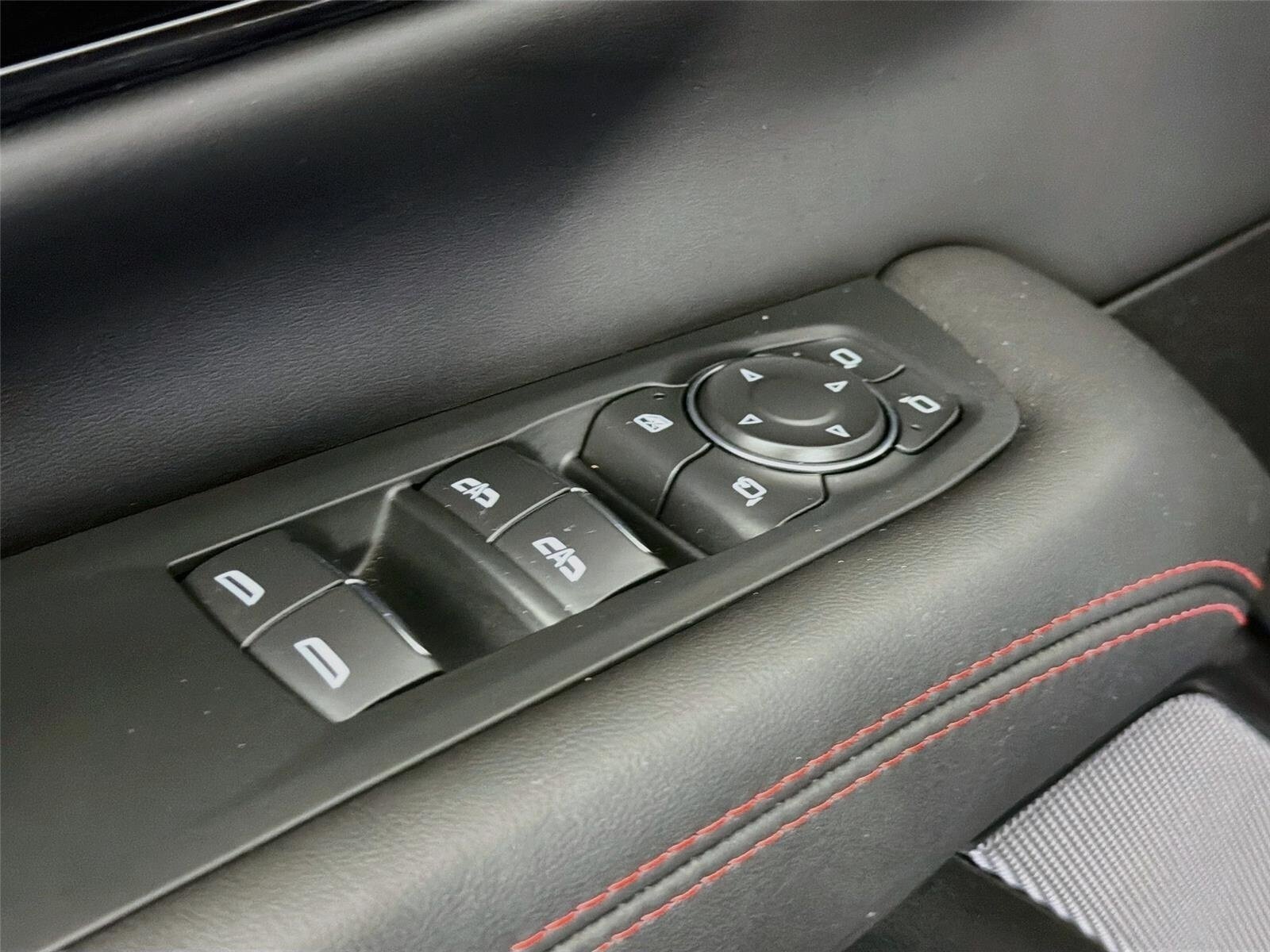 Used 2026 GMC Yukon XL AT4 Ultimate w/ LPO, Floor Liner Package AWD/4WD image 20