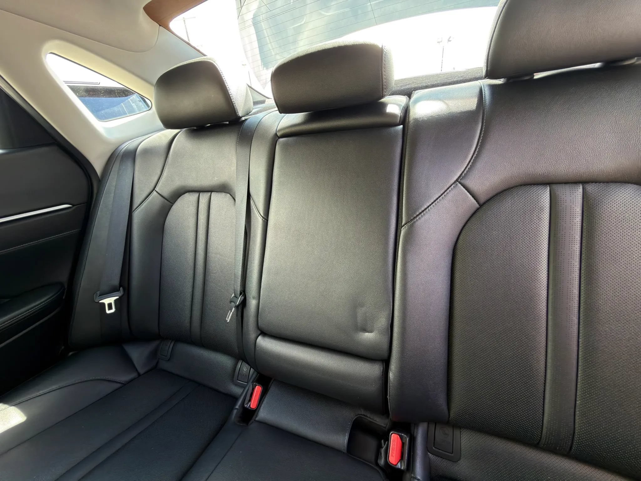 Used 2022 Hyundai Sonata Limited w/ Cargo Package FWD image 23
