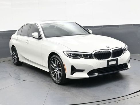 Used 2019 BMW 330i xDrive Sedan w/ Convenience Package AWD/4WD image 11