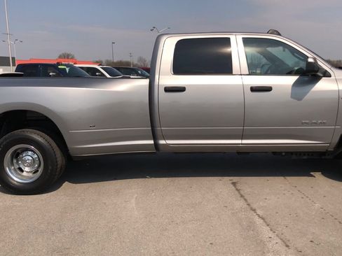 Used 2022 RAM 3500 Tradesman w/ Max Tow Package image 9