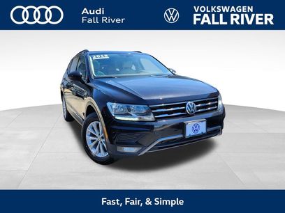 Used 2018 Volkswagen Tiguan SE w/ Panoramic Sunroof Package