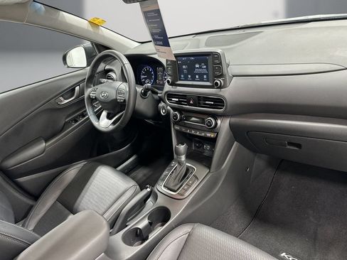 Used 2021 Hyundai Kona Limited w/ Cargo Package FWD image 17
