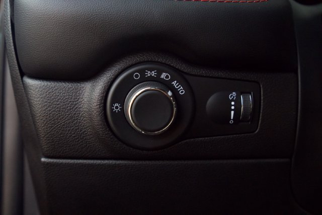 Used 2025 Dodge Durango GT AWD/4WD image 17