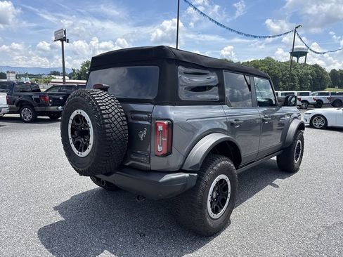 Used 2023 Ford Bronco Badlands AWD/4WD image 7