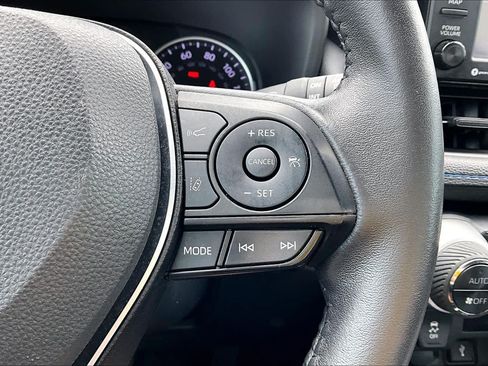 Used 2022 Toyota RAV4 SE AWD/4WD image 24
