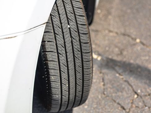 Used 2013 Hyundai Elantra Limited FWD image 4