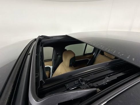 New 2025 Land Rover Defender 110 X-Dynamic SE image 14