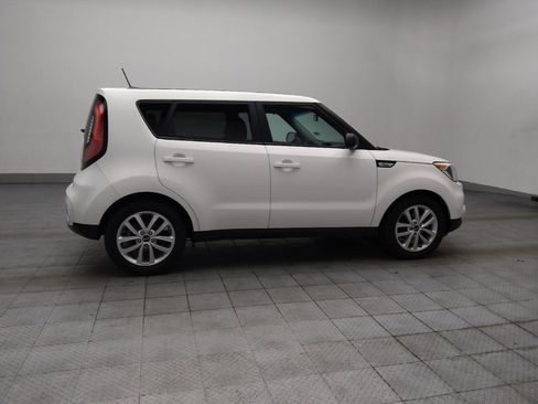 Used 2019 Kia Soul + FWD image 10