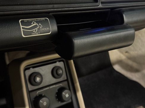 Used 1987 Porsche 911 Carrera image 46