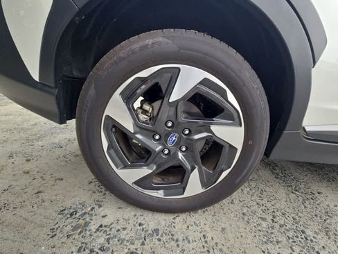 Used 2024 Subaru Crosstrek 2.5i Limited w/ Crosstrek Mirror Package image 16