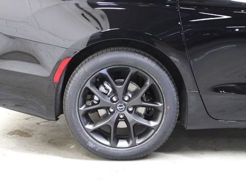 New 2026 Chrysler Pacifica Select w/ S Appearance Package image 32