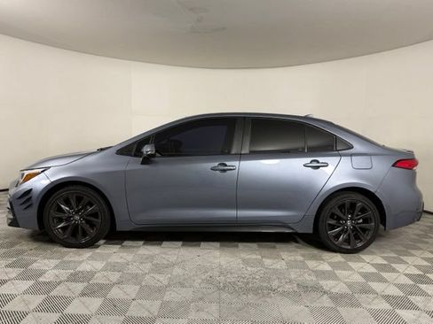 Used 2023 Toyota Corolla SE FWD image 3