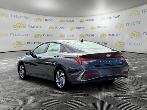 New 2026 Hyundai Elantra Limited FWD image 5