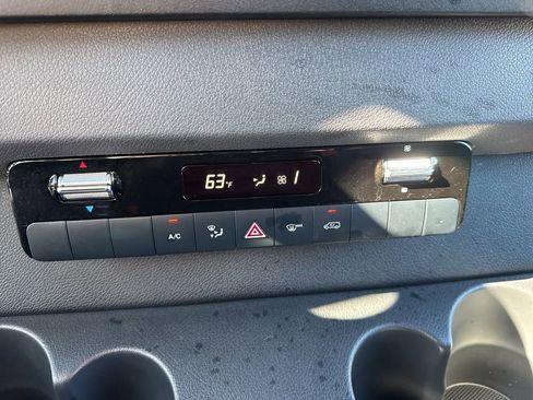 Used 2025 Mercedes-Benz Sprinter 2500 image 14