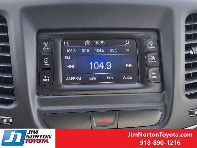 Used 2015 Chrysler 200 Limited w/ Convenience Group FWD image 18