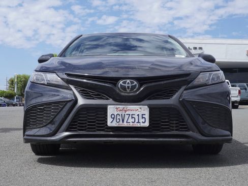 Used 2023 Toyota Camry SE image 9
