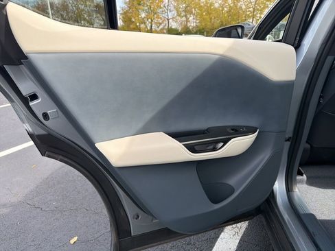 Used 2023 Lexus RZ 450e Premium image 19