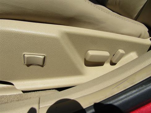 Used 2009 Cadillac CTS 3.6 image 13