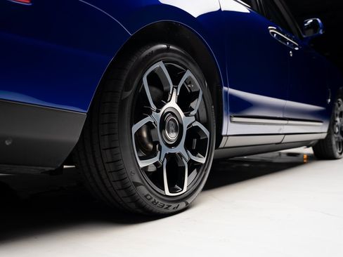 Used 2021 Rolls-Royce Cullinan Black Badge image 81