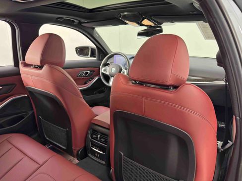 Used 2023 BMW 330e w/ M Sport Package image 39