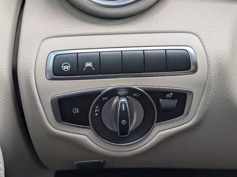 Certified 2021 Mercedes-Benz C 300 4MATIC Sedan image 20