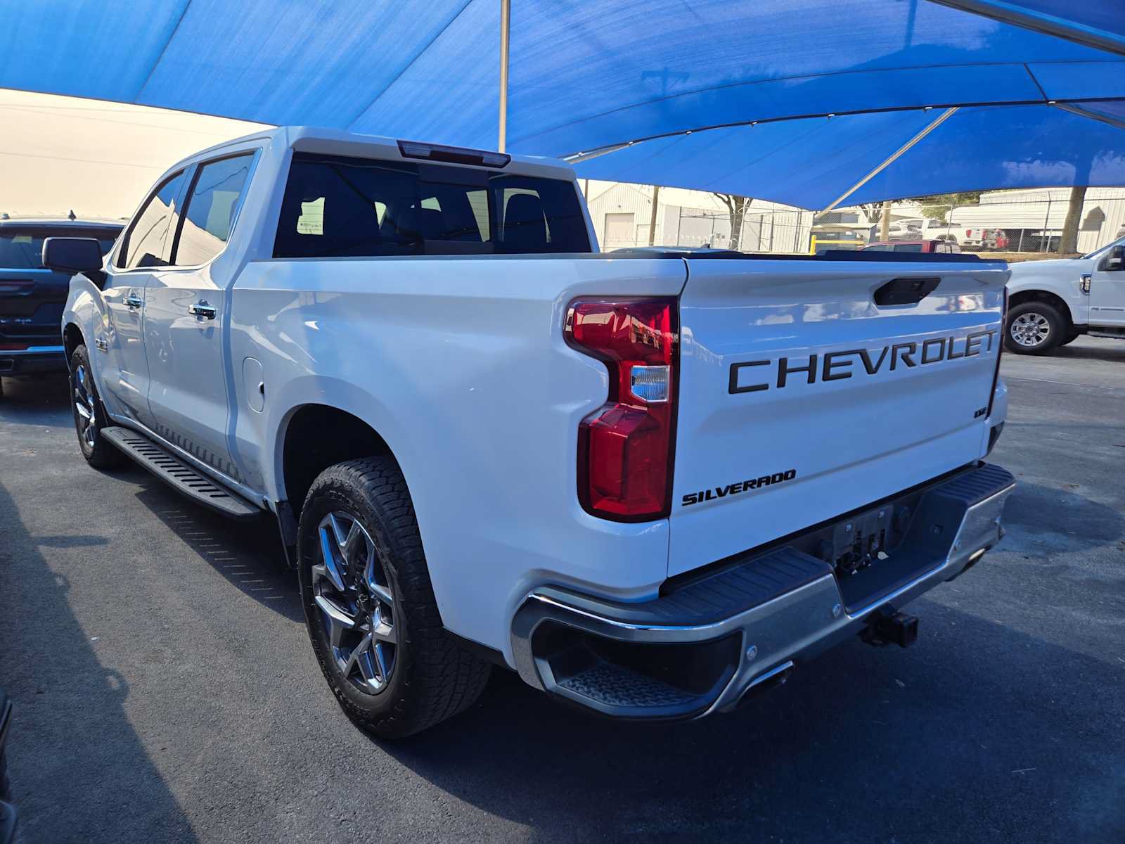 Certified 2020 Chevrolet Silverado 1500 LTZ w/ LTZ Texas Edition AWD/4WD image 3