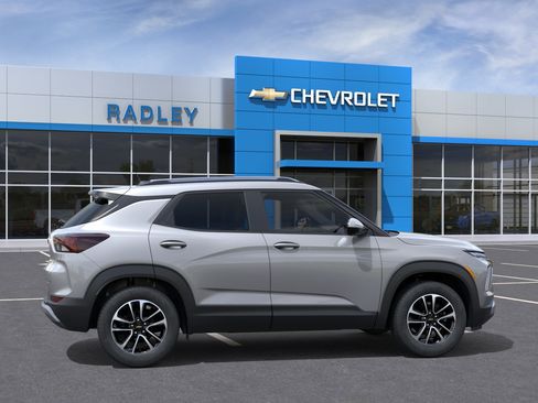 New 2026 Chevrolet TrailBlazer LT w/ LT Cold Weather Package AWD/4WD image 5