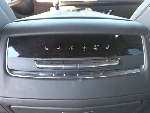 Used 2023 Cadillac Escalade ESV Premium Luxury Platinum image 20