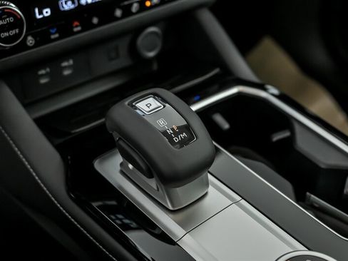 New 2026 Mitsubishi Outlander SEL image 26