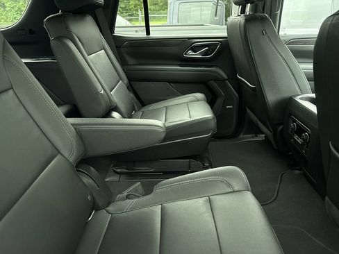 Used 2022 Chevrolet Tahoe LT w/ LT Signature Package AWD/4WD image 17
