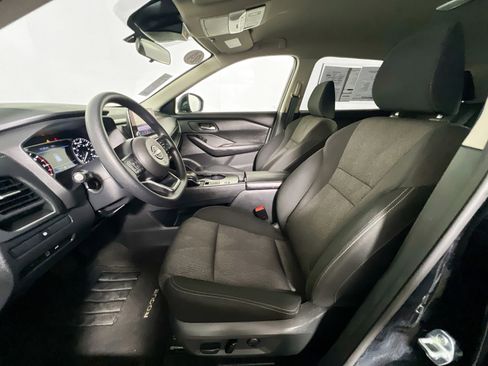 Used 2024 Nissan Rogue SV FWD image 14