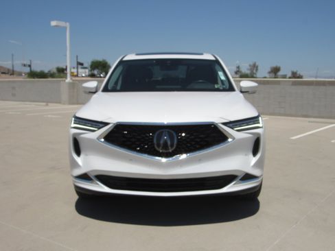 Certified 2024 Acura MDX SH-AWD w/ Technology Package image 3