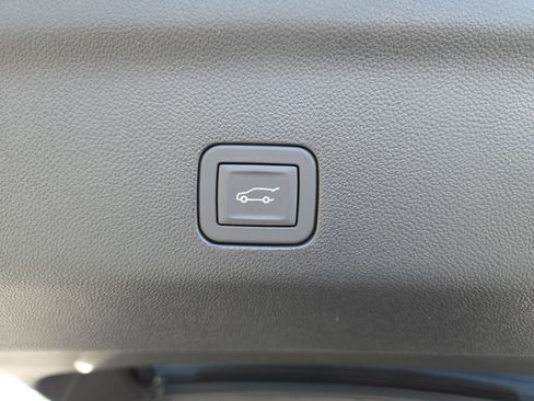 New 2026 GMC Yukon Elevation image 26