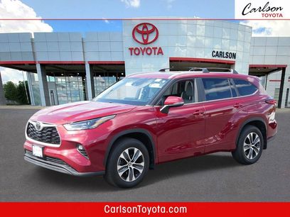 Used 2023 Toyota Highlander XLE