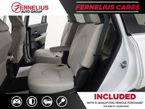 Used 2024 Toyota Grand Highlander XLE image 22
