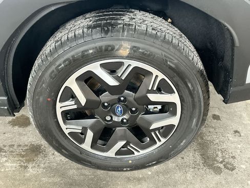 New 2026 Subaru Forester Premium AWD/4WD image 11