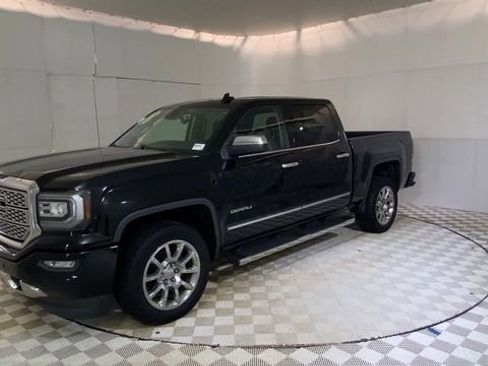 Used 2018 GMC Sierra 1500 Denali AWD/4WD image 4